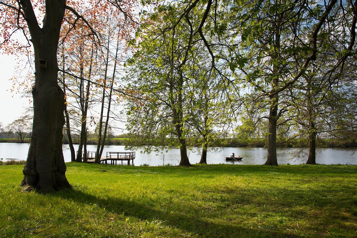 Ferienparadies direkt am See - Biberburg