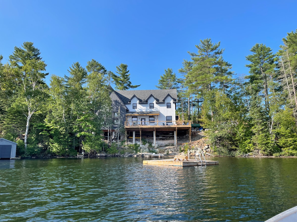 Upper Island Lake House