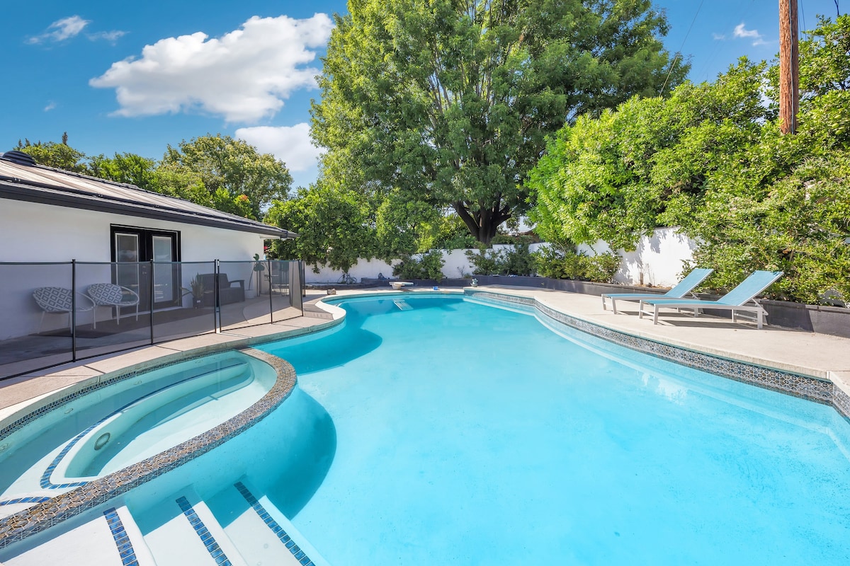 Luxurious San Bernardino House w/ Private Pool.