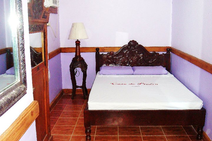 Twin Bed Room in a Pension House