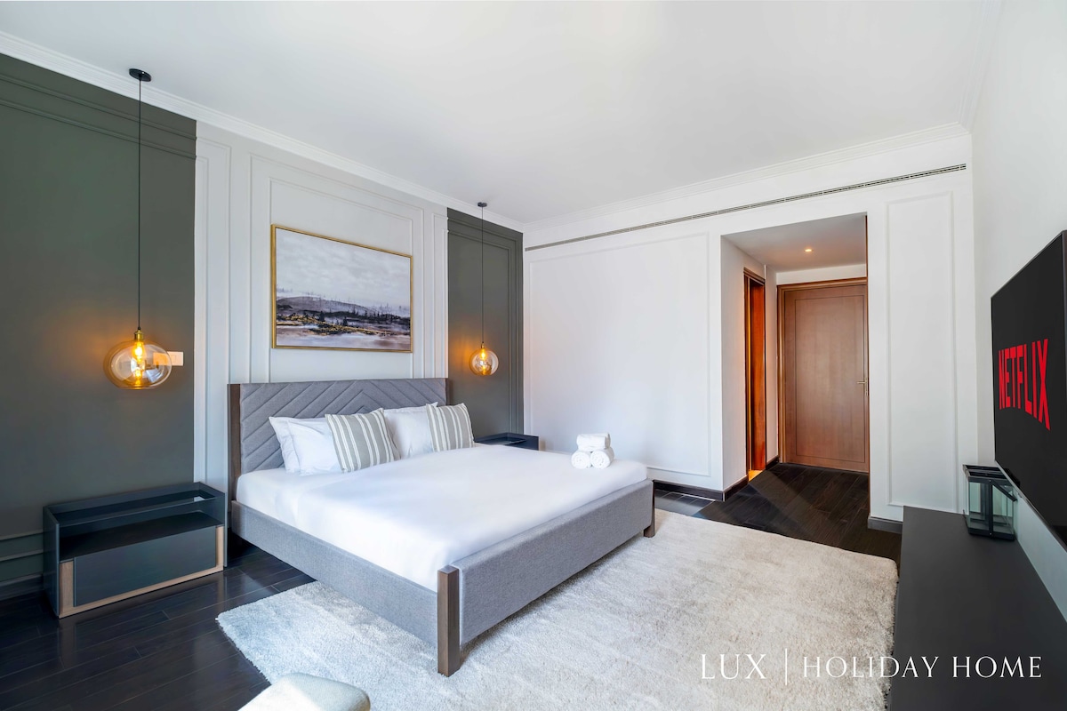 LUX | The Al Seef Marina 4 bed Suite