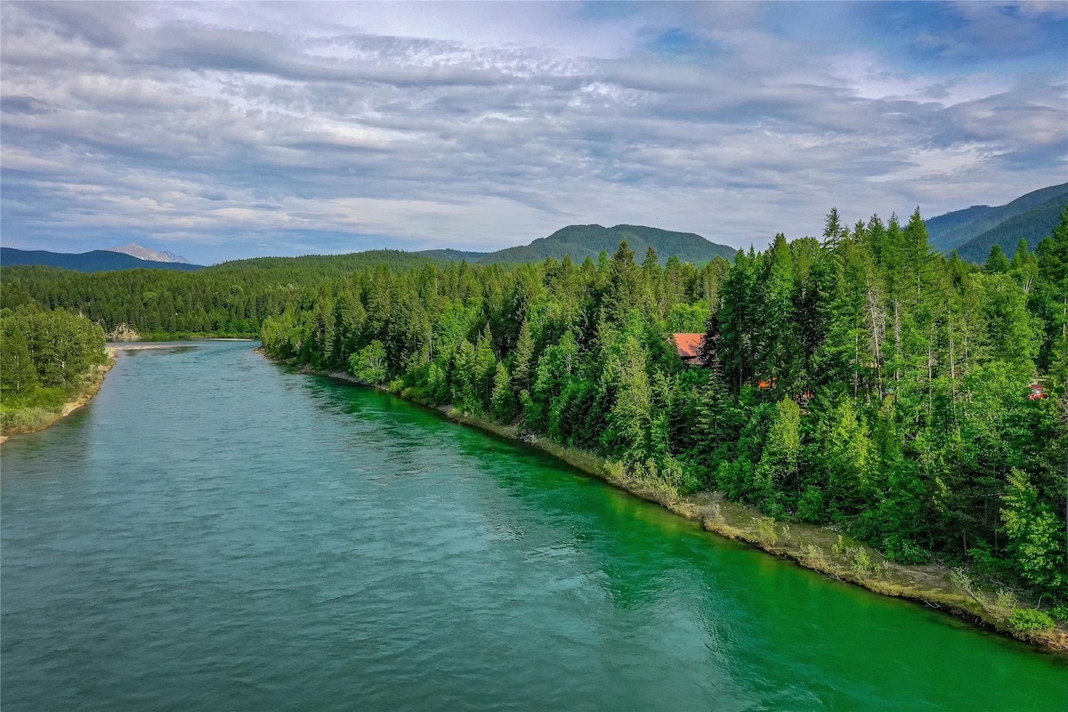 Glacier Getaway -直达Flathead River ！