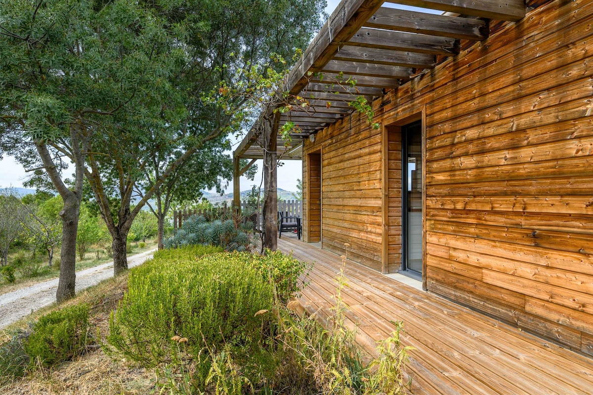 Ecolodge au calme pleine nature, piscine privée