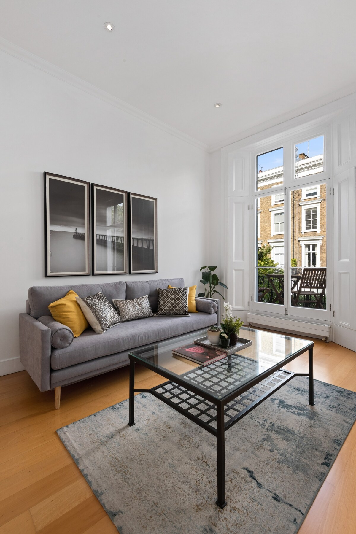 Stunning flat in Notting Hill with private balcony