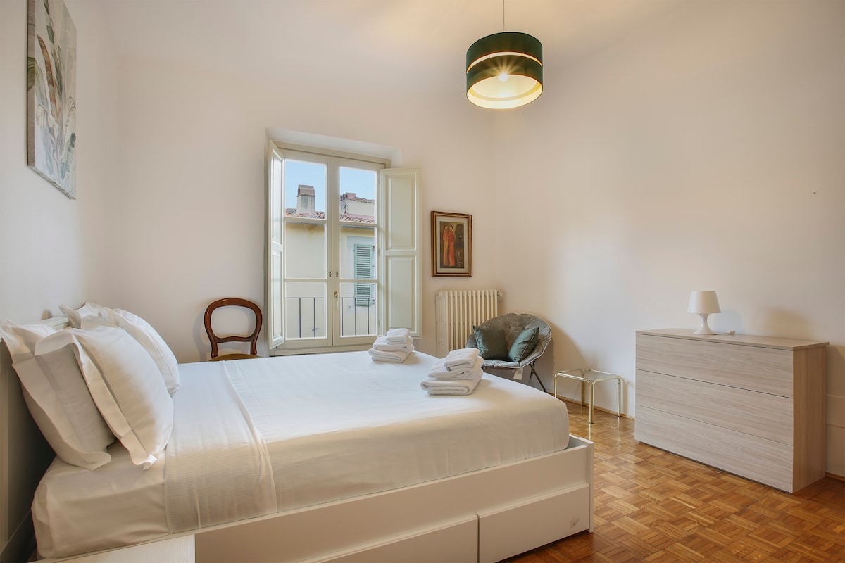 Palazzo Borghese 2 Bedroom