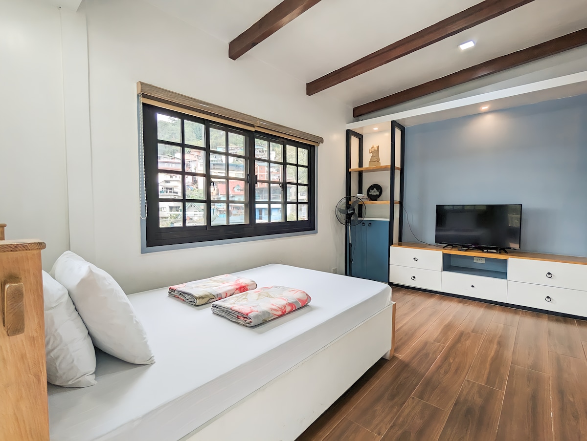 4BR Cottage Style Interior Design Prime Location