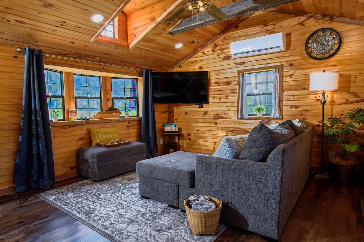 Lily Pad Bungalow ~ Red River Gorge Slade, KY
