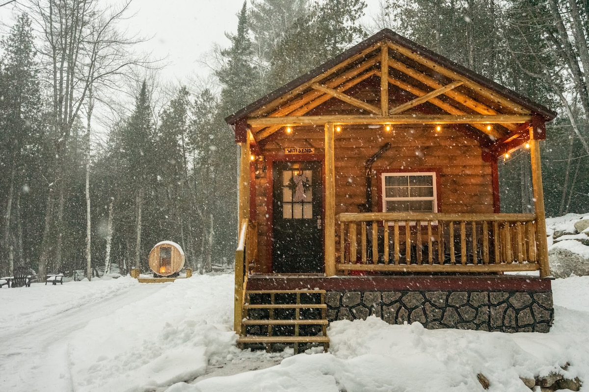 Witts End Cabin, trail access with sauna!