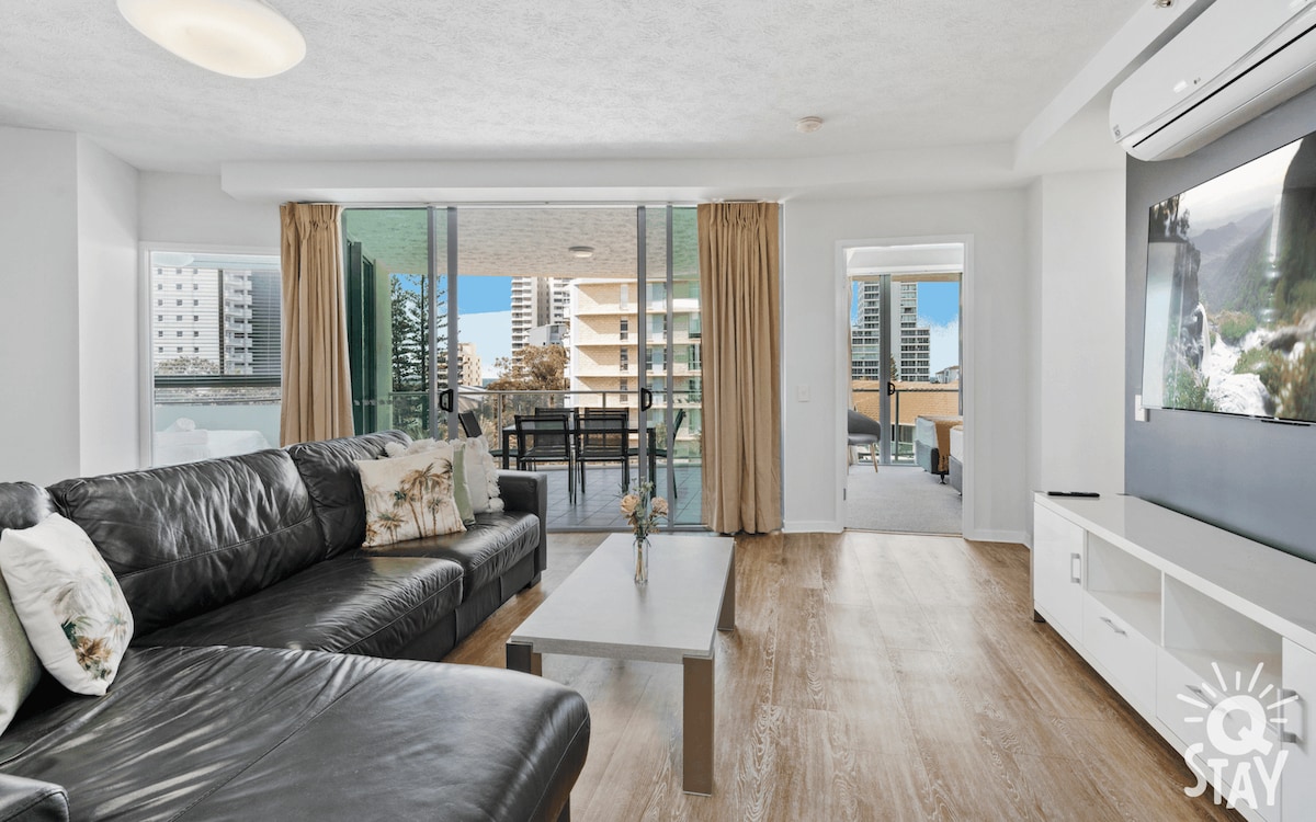 Wings - 3 Bedroom Family Unit in Surfers Paradise