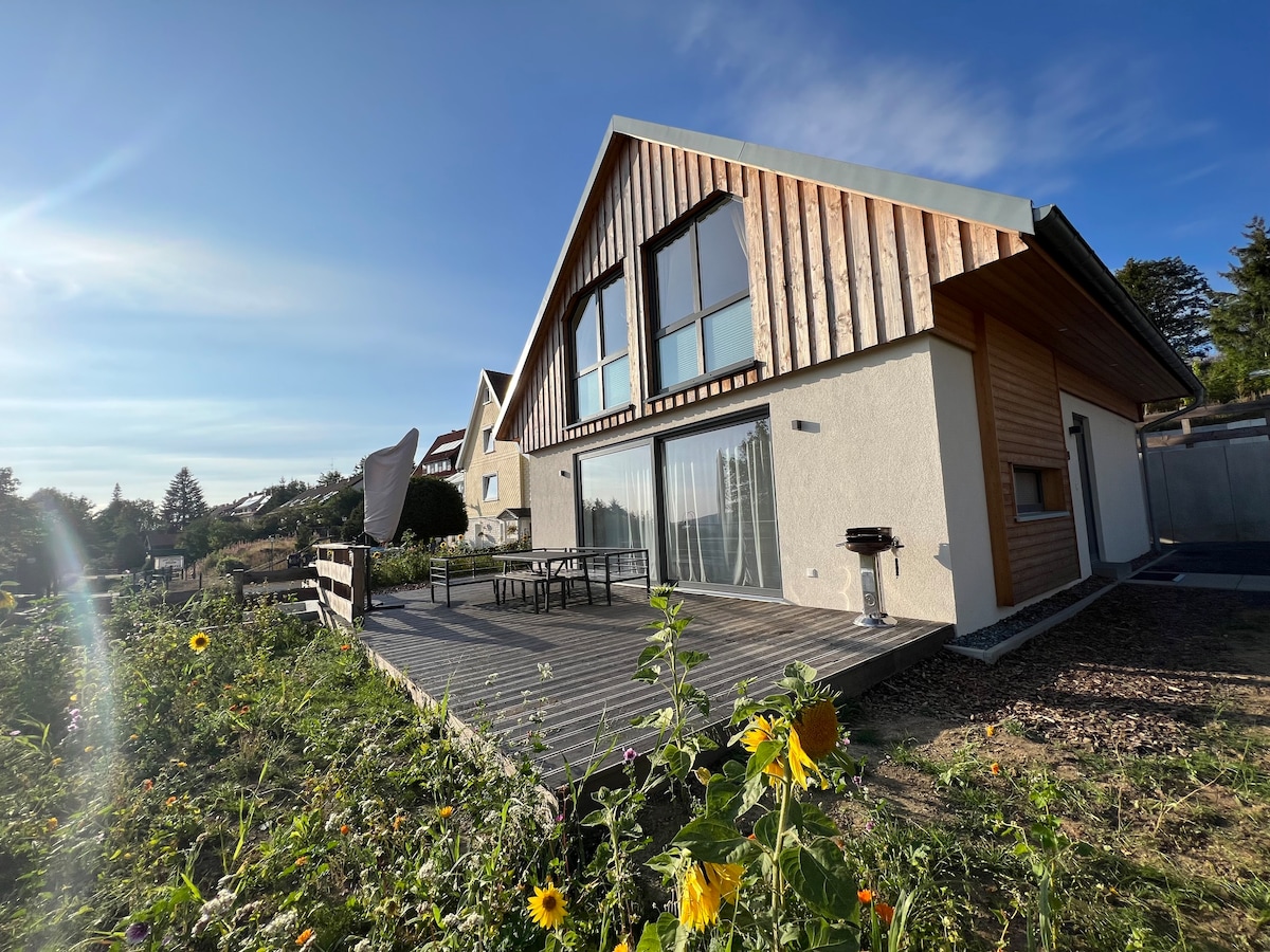 Ferienhaus Mountain View six50 mit Sauna und Kamin