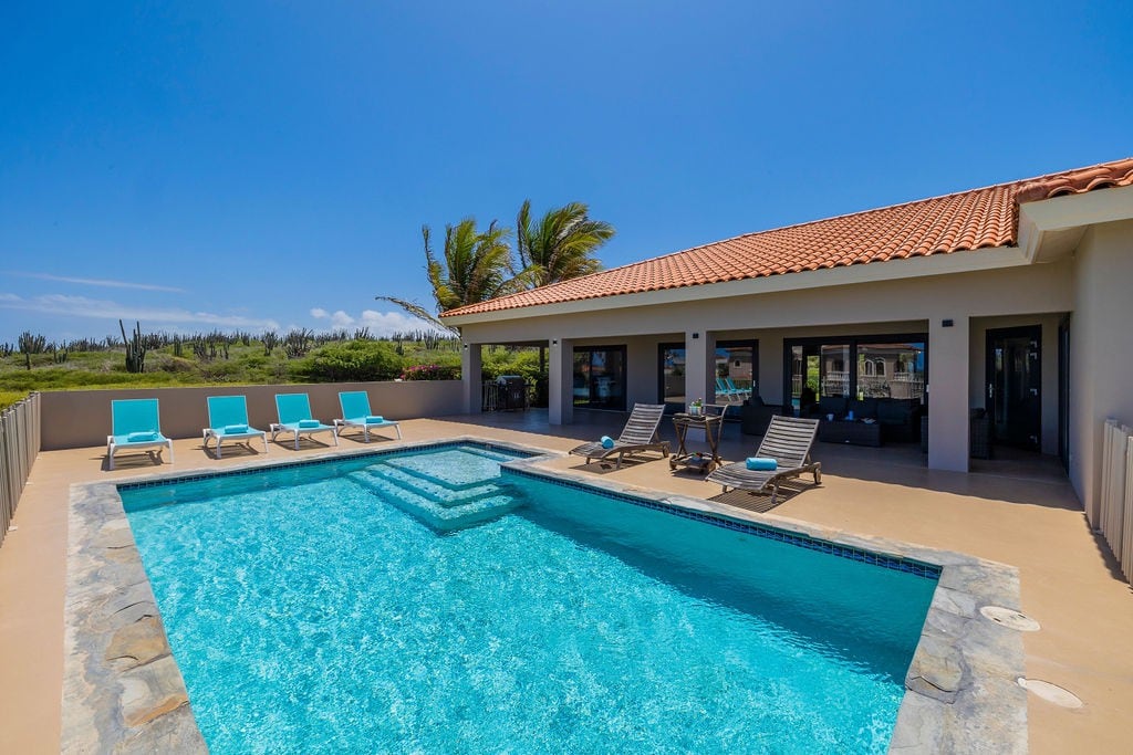 4BR 3.5BA Villa with Ocean Views @ Golf Community
