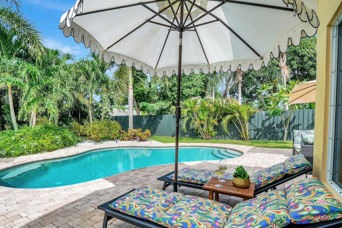 *Palm Jungle Haus* Pool Oasis & Serene Backyard!