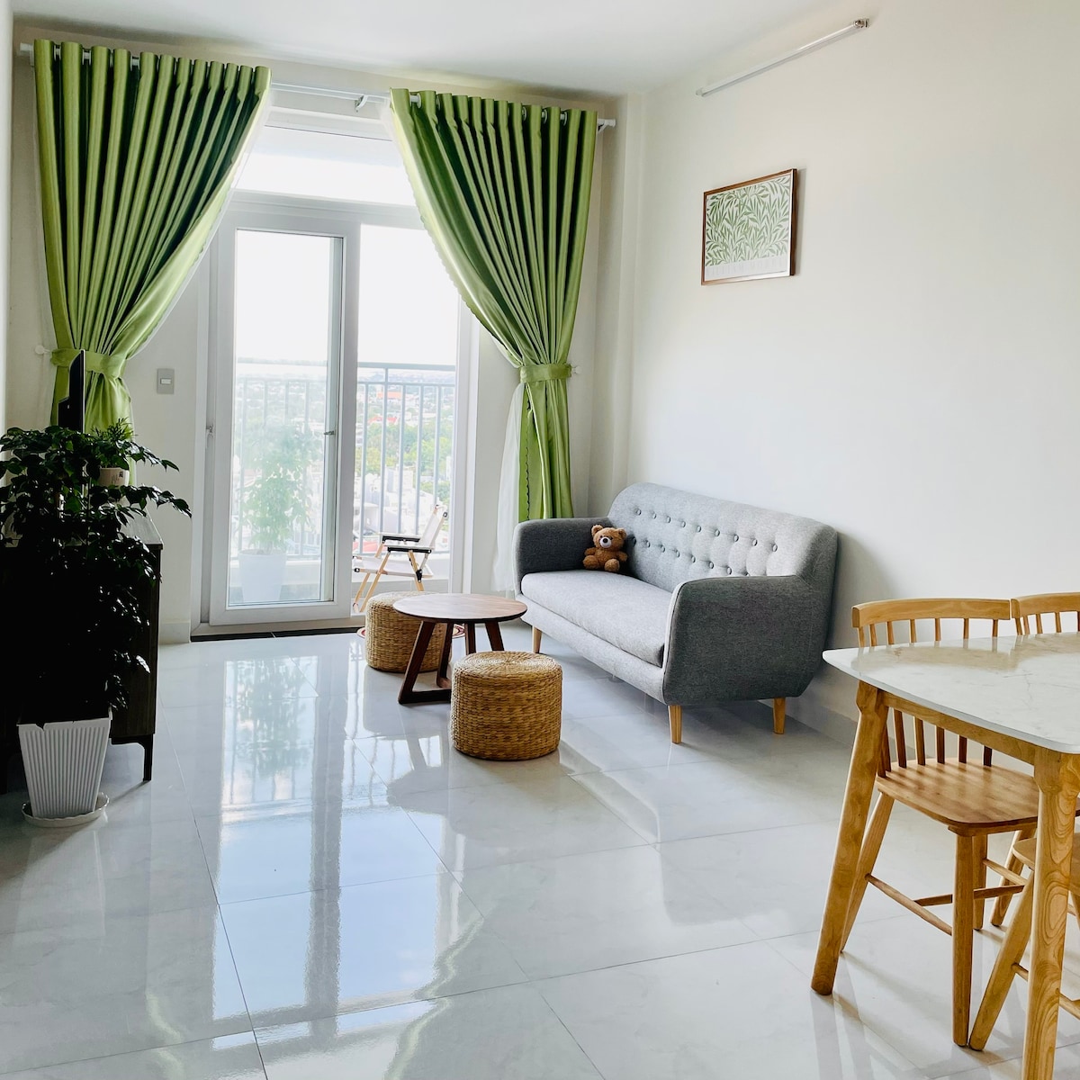 Mayhome: 2BR, city view, 3km to beach