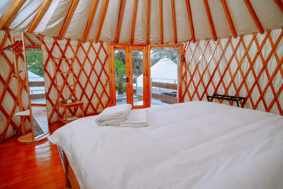 Nomad Yurts 1