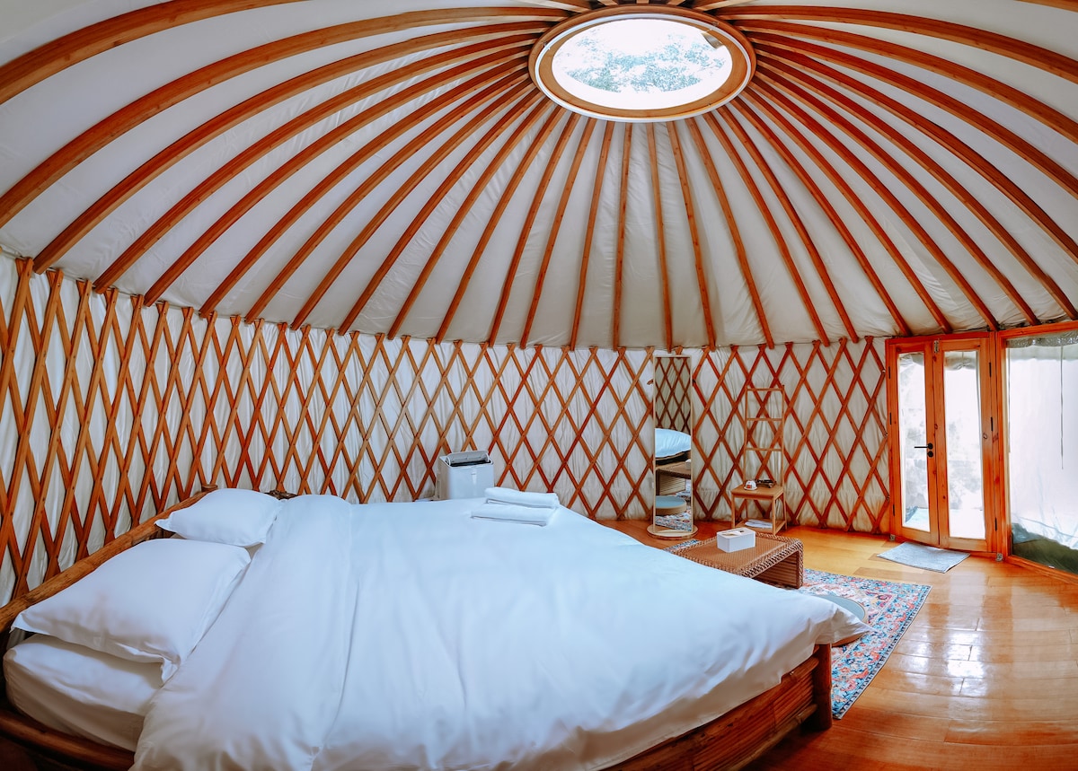 Nomad Yurts 1