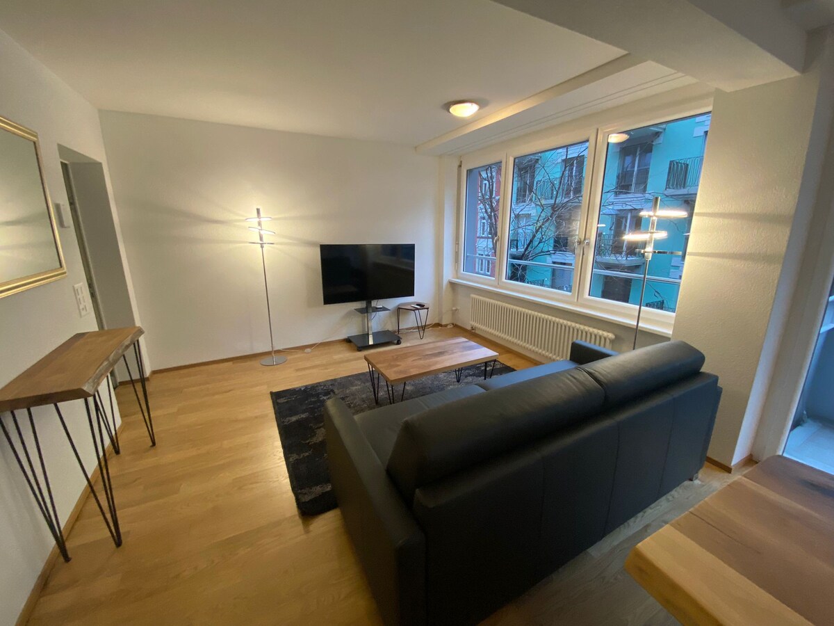 Amazing 1BR flat in the city centre (West 8)