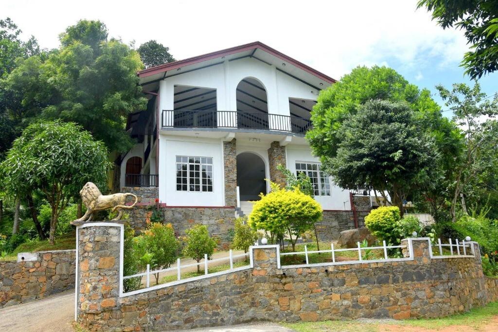 7 BR Bunglow in kandy