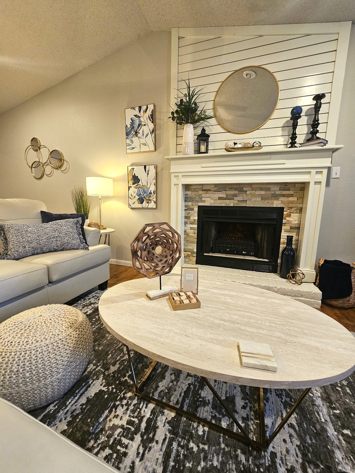 A Time to Unwind: Cozy Beautiful Elec Fireplace