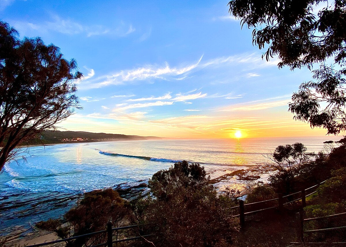 Lorne Sea Breeze