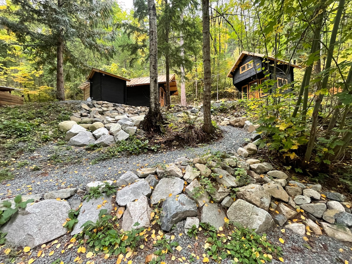 Rooted Roundhouse Bunkies