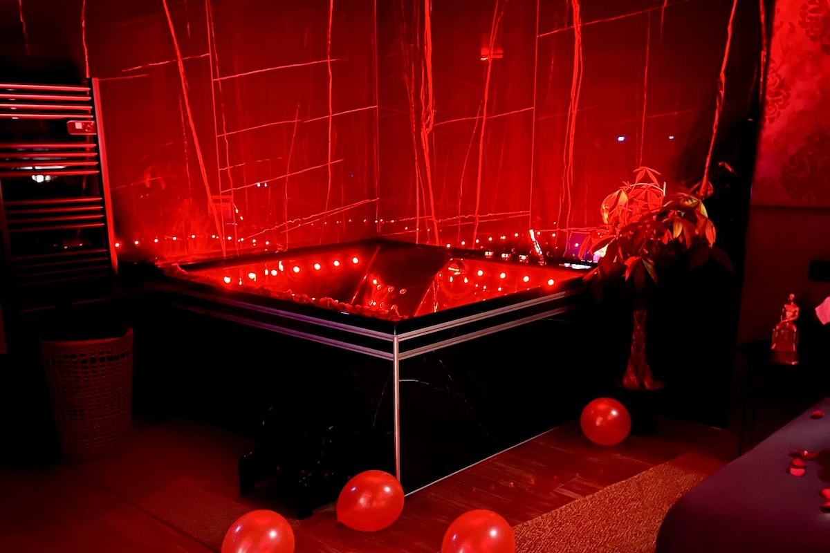 浪漫室和爱情-按摩浴缸和土耳其浴室-芒通