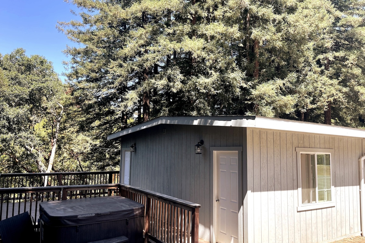 宁静的2卧室公寓，位于红木（ Redwood ）