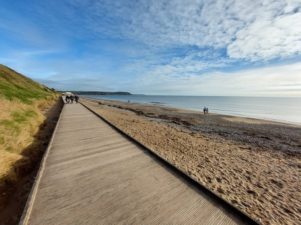 Youghal 's Heart的Seascape Bliss ·海岸度假胜地