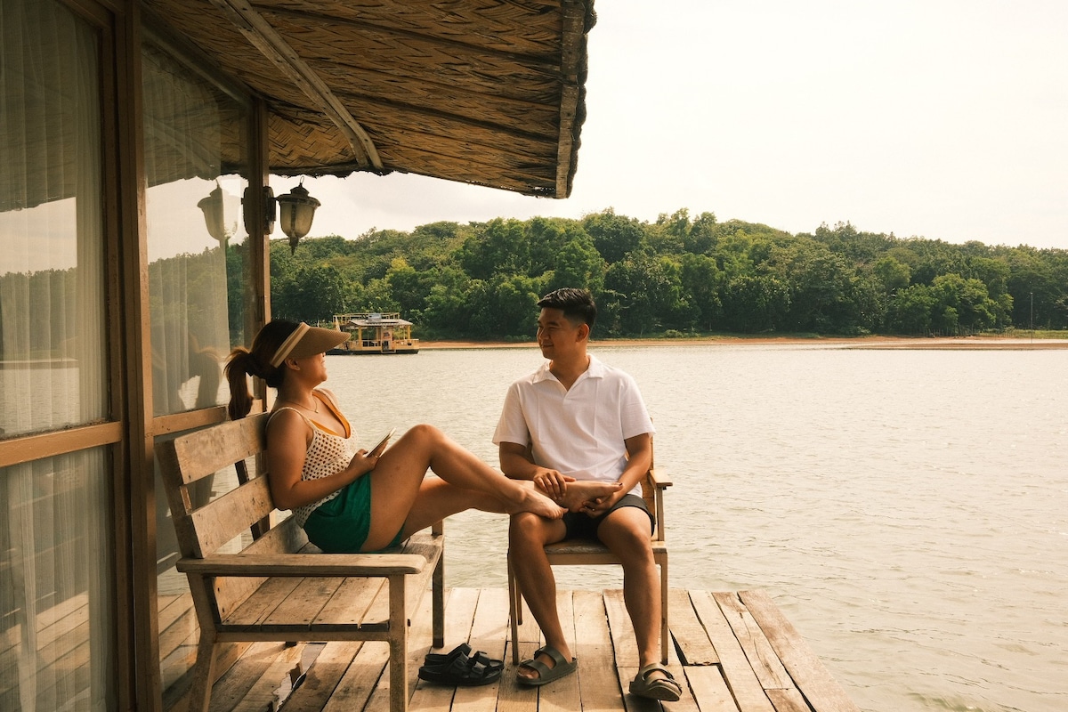 Floating House in Lake Caliraya