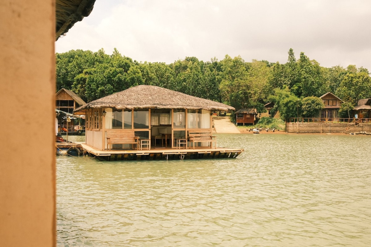 Floating House in Lake Caliraya