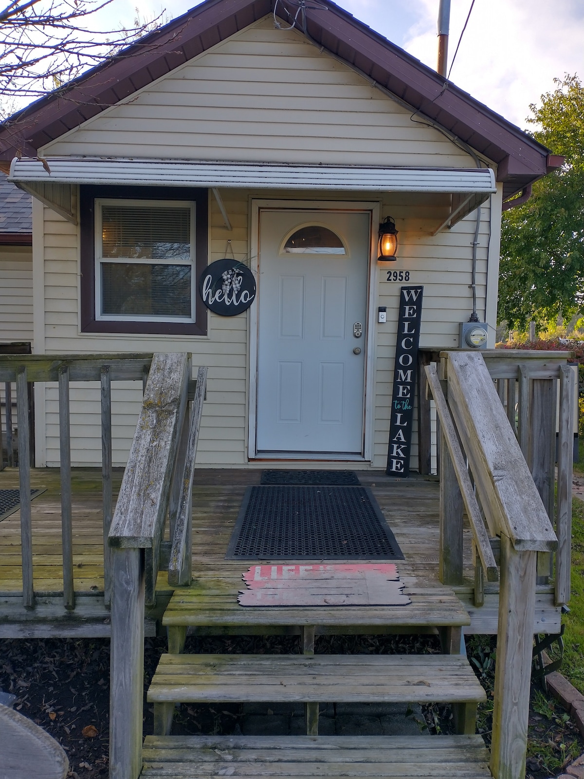 Halfway Creek Cottage with Lake Erie access