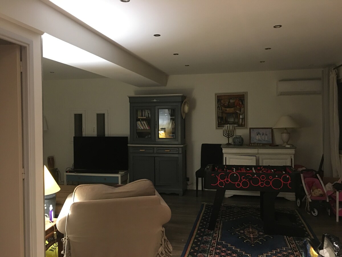 Chambre dans maison en copropriété