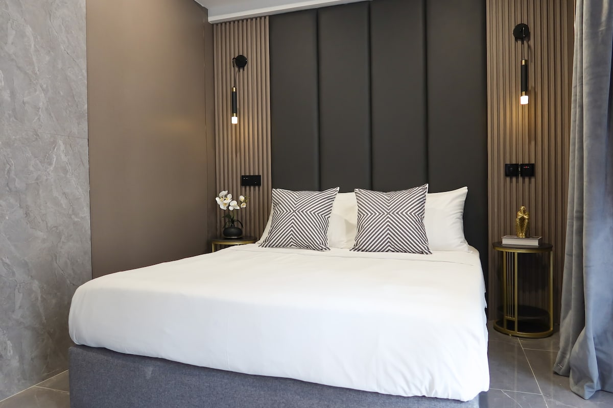 New Easy Access Cozy Room Suite @City/SomersetArea