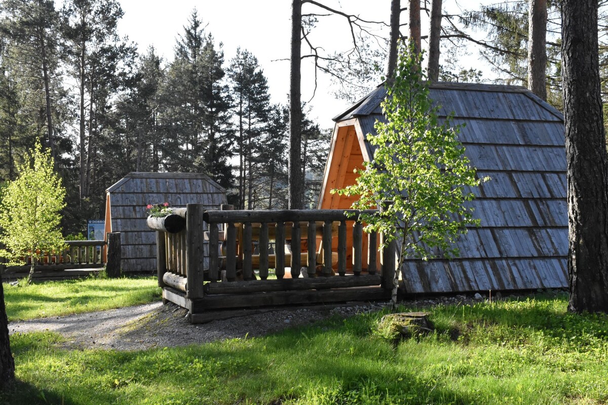 独特的木制乡村小屋
