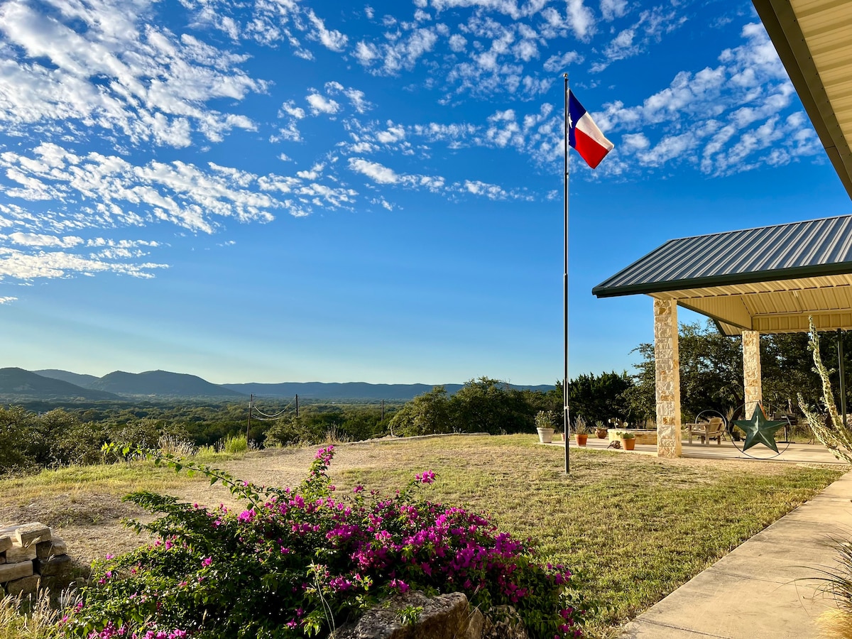 1 Mile from Garner - Unbelievable Views!