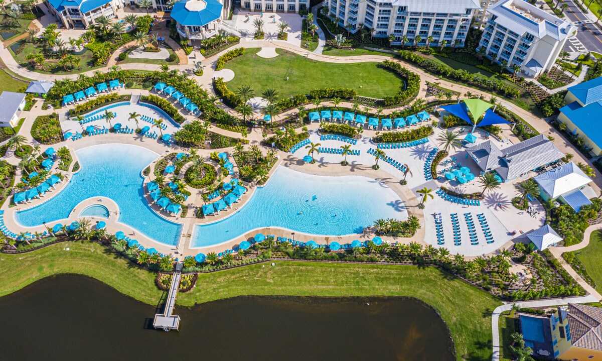 Sunny Paradise Villa w/ Resort Access near Disney