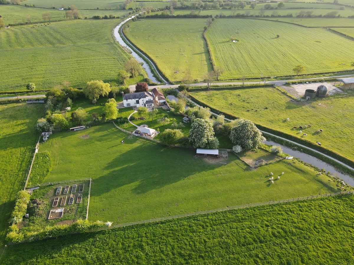 Bridge House Vale of Belvoir