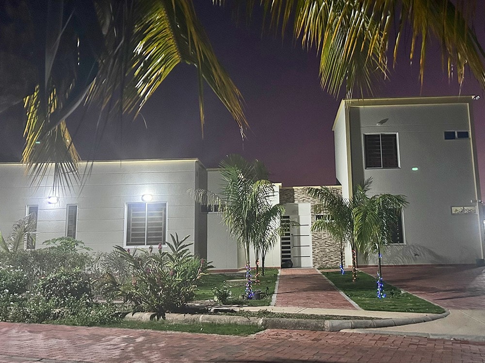 Casa con vista a las montañas, cerca a Neiva.