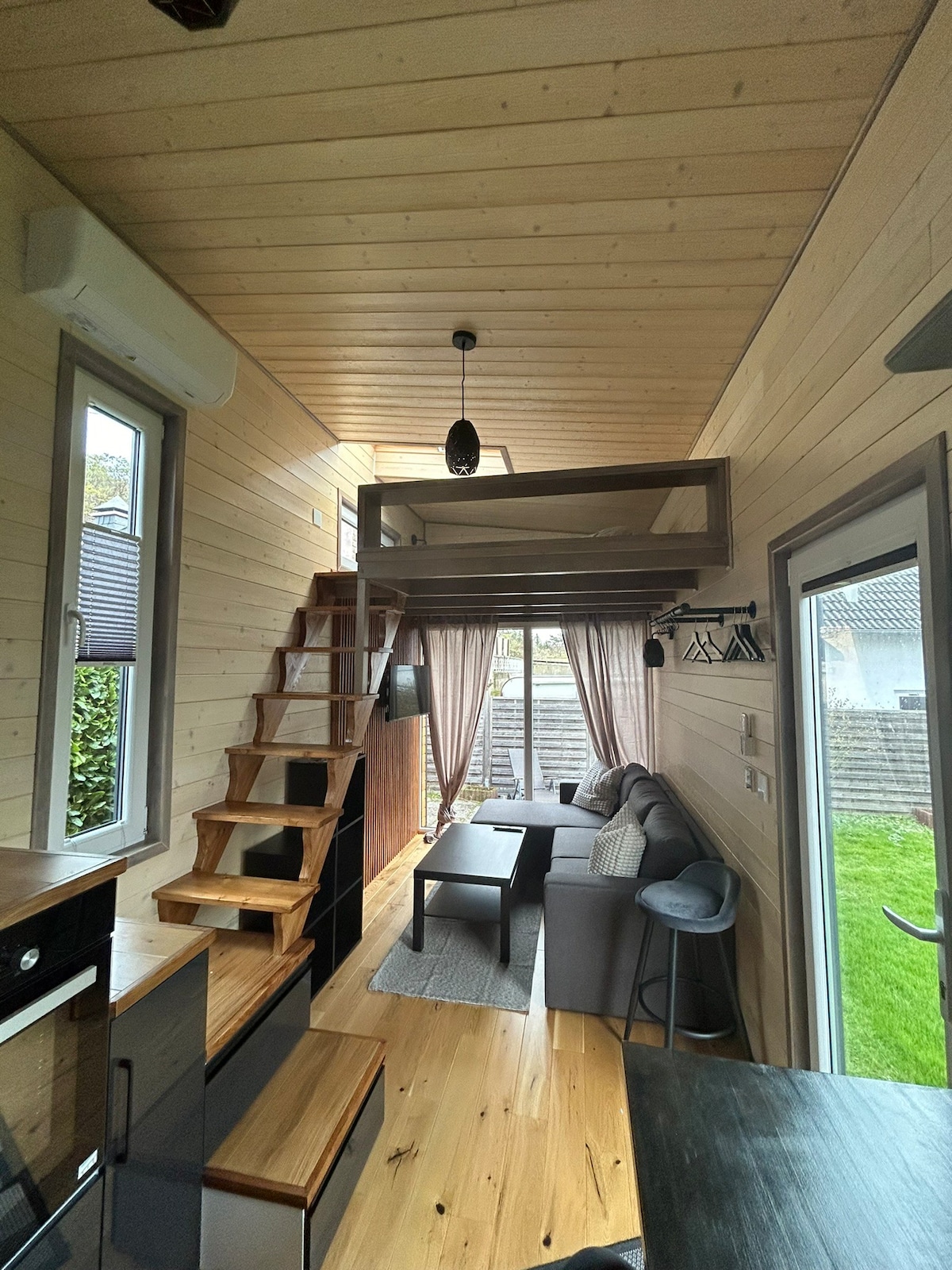 Tiny House mit Klima, WLAN, Parkplatz, Terrasse