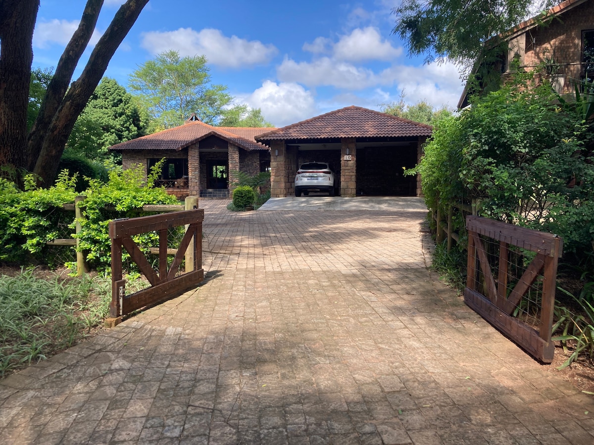 Tranquil Golf-Safari at Blue Gum Lodge