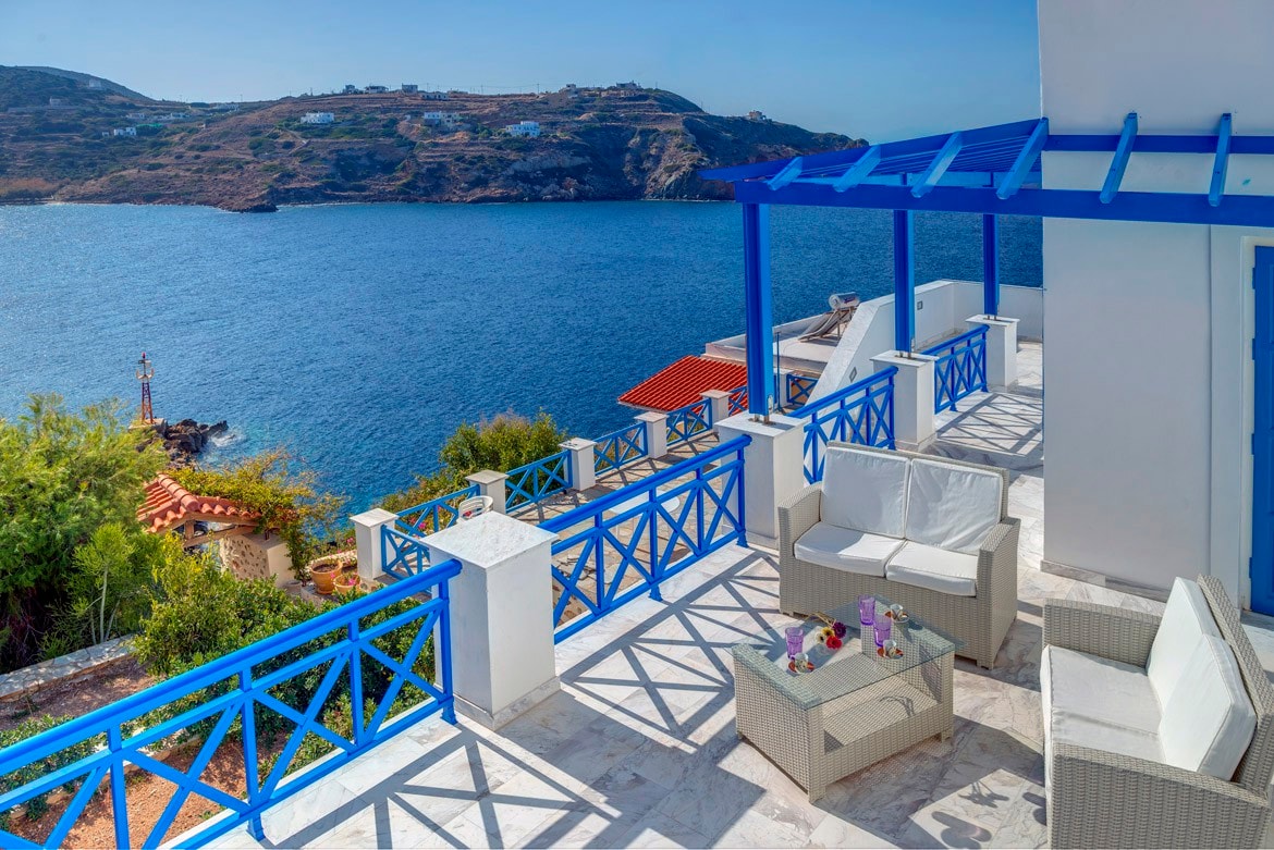 Private Seaside House in Syros