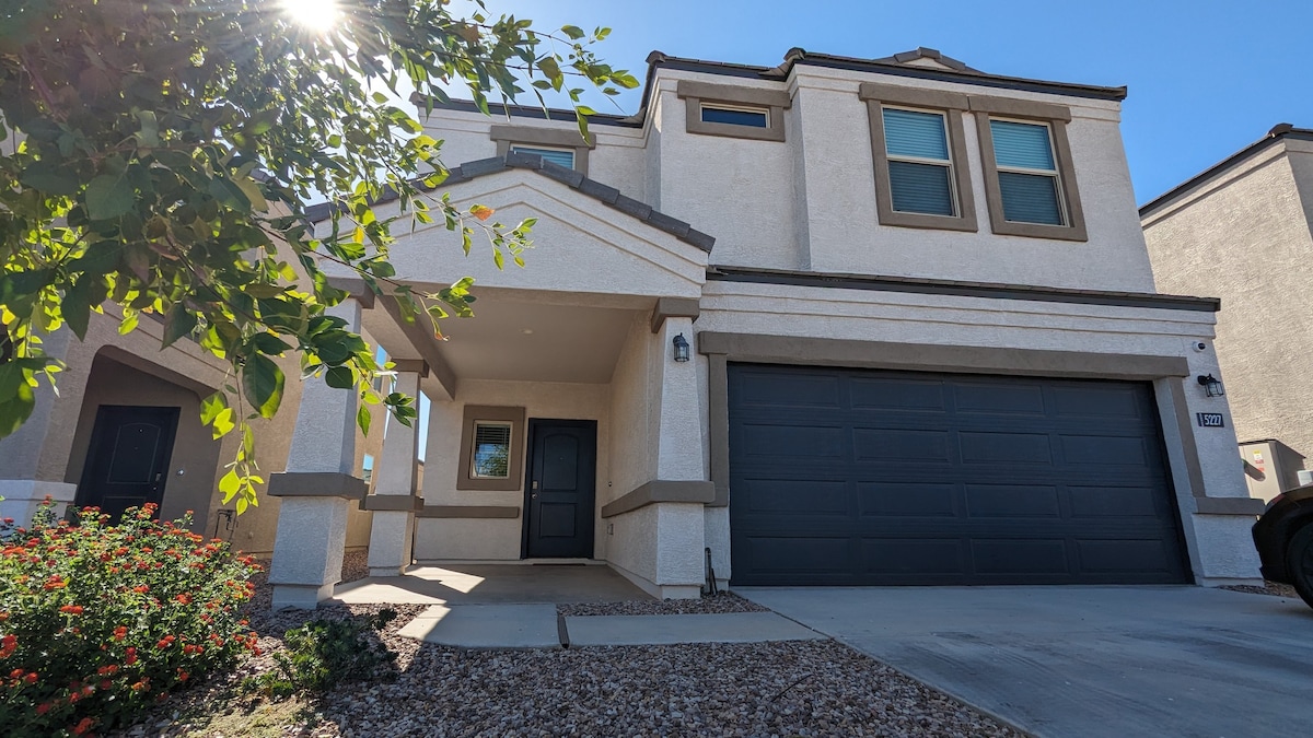 Spacious San Tan Valley Home