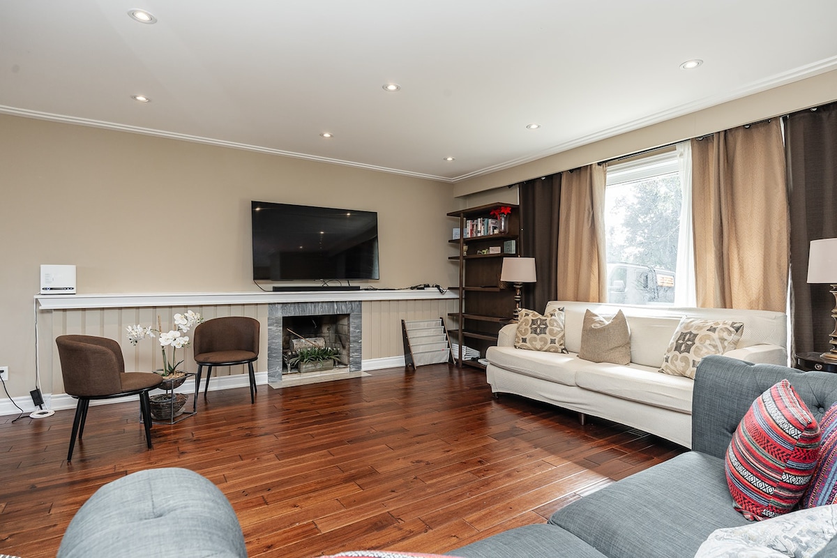 Spacious 4-Bed Retreat near Guildwood GO Station -