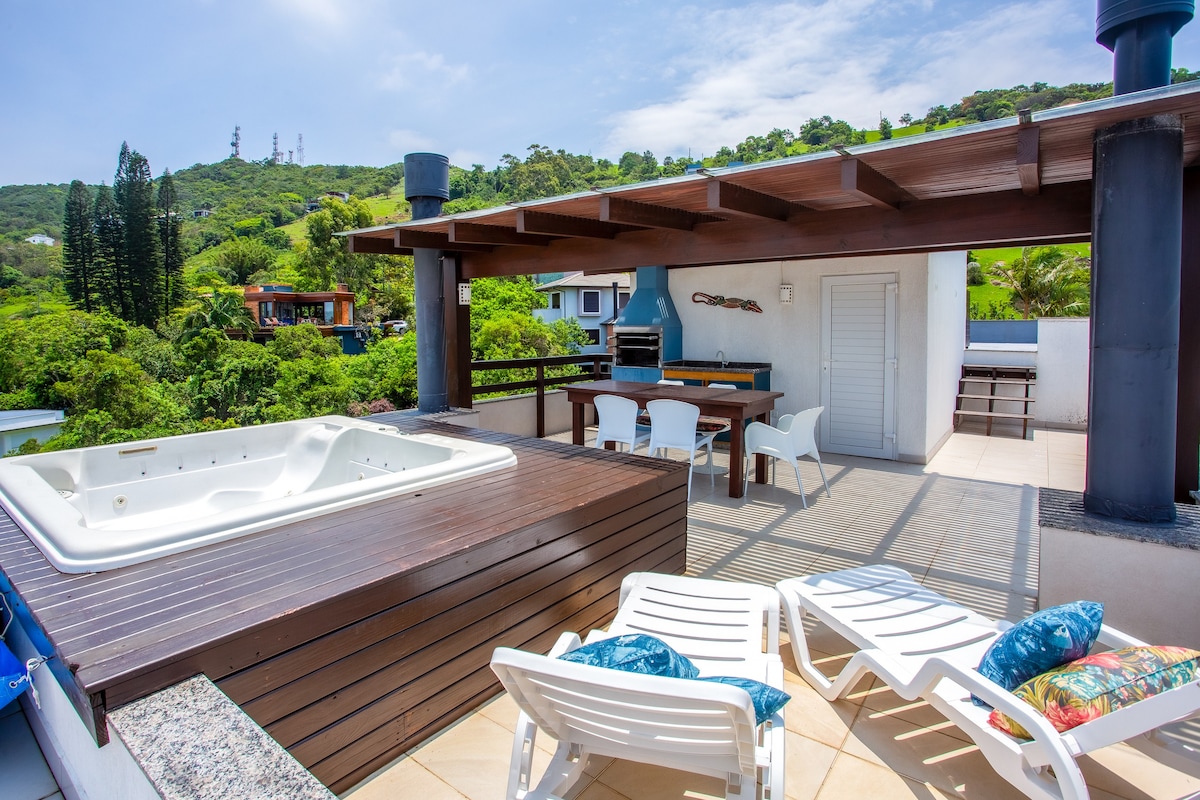 Casa com Vista para o Mar em Condomínio Fechado