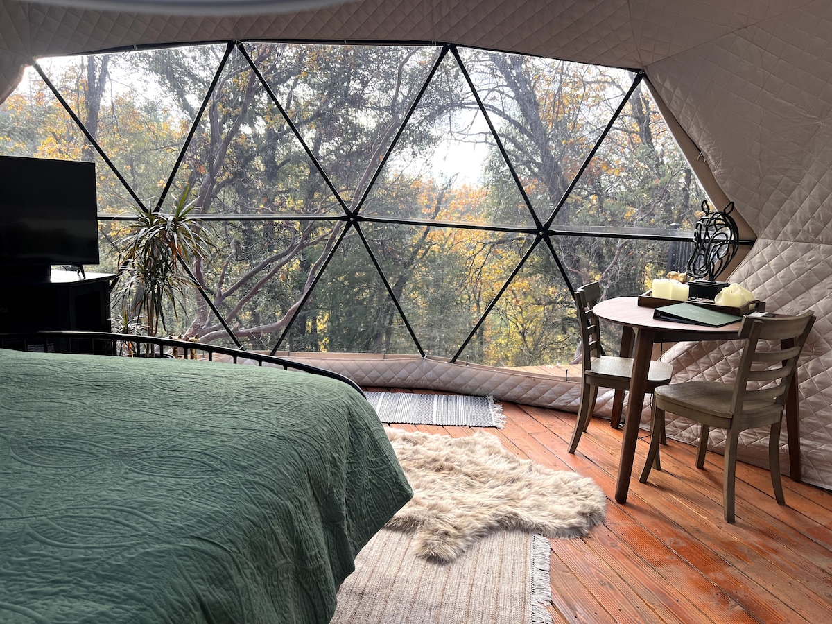 Cozy, Amazing Rollins Lake Dome at Rollins Lake!