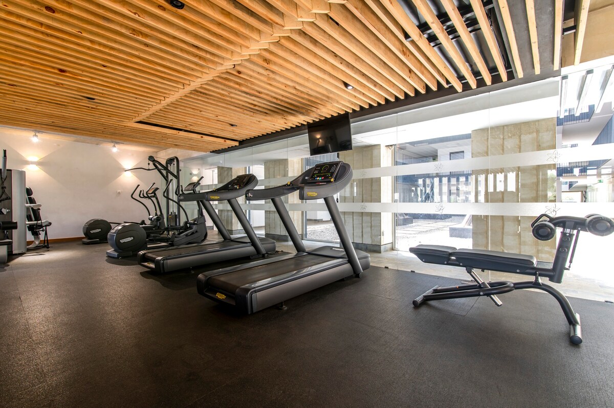 Modern 2bed w/ gym, pool 20% off