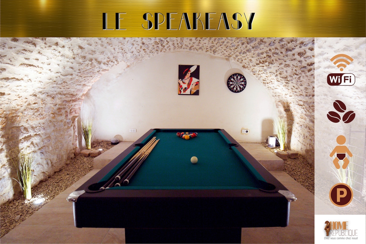 Le Speakeasy maison avec billard