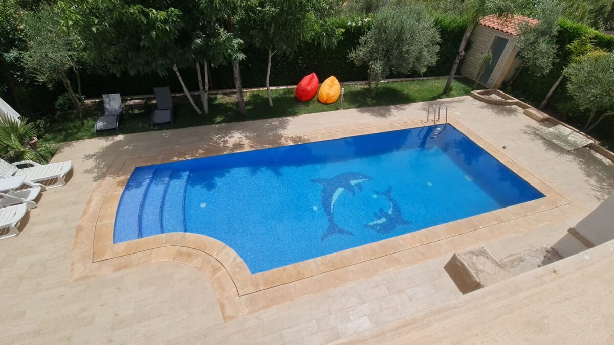 Villa luxe avec piscine au calme