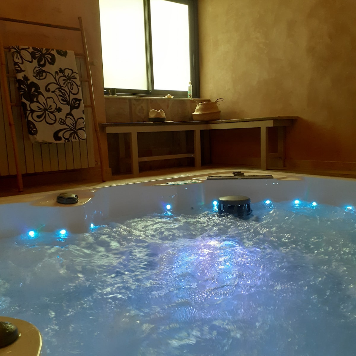 Spa-jacuzzi- les nuits du Girou