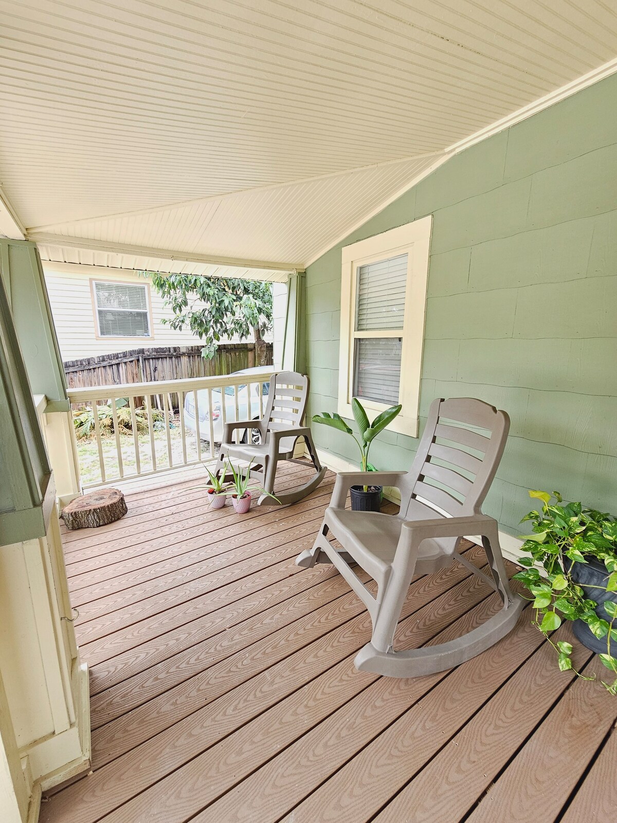 Cozy Seminole Heights Bungalow