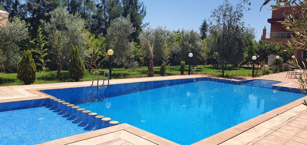 Superbe villa avec piscine à Fès